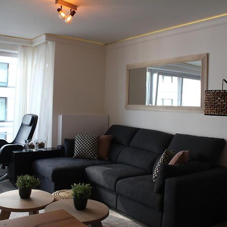 Cosy Appartement- 2 Slaapkamers Schuin Zeezicht Met Garage Кнокке-Хейст Экстерьер фото